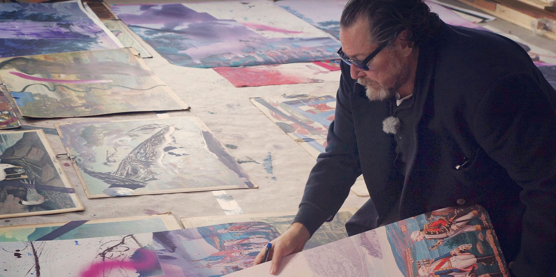 Artistic minds like Julian Schnabel are capable of infiltrating new & creative thinking into all corporate processes. For doing so, they build on their multilateral experiences and non-linear reasoning.